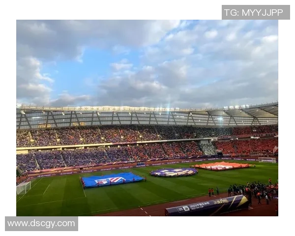 足球明星静态特效图片展示与解析让你领略球场魅力与运动激情 足球明星静态特效图片展示与解析让你领略球场魅力与运动激情