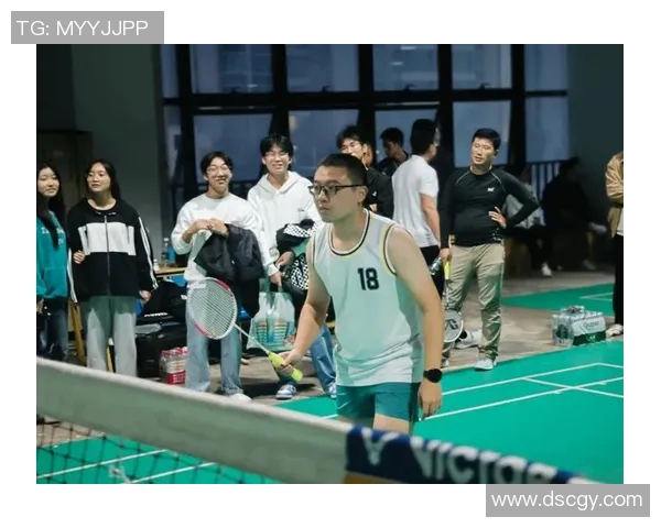 重庆羽毛球队的默契配合与战术探讨聚焦团队协作的重要性 重庆羽毛球队的默契配合与战术探讨聚焦团队协作的重要性